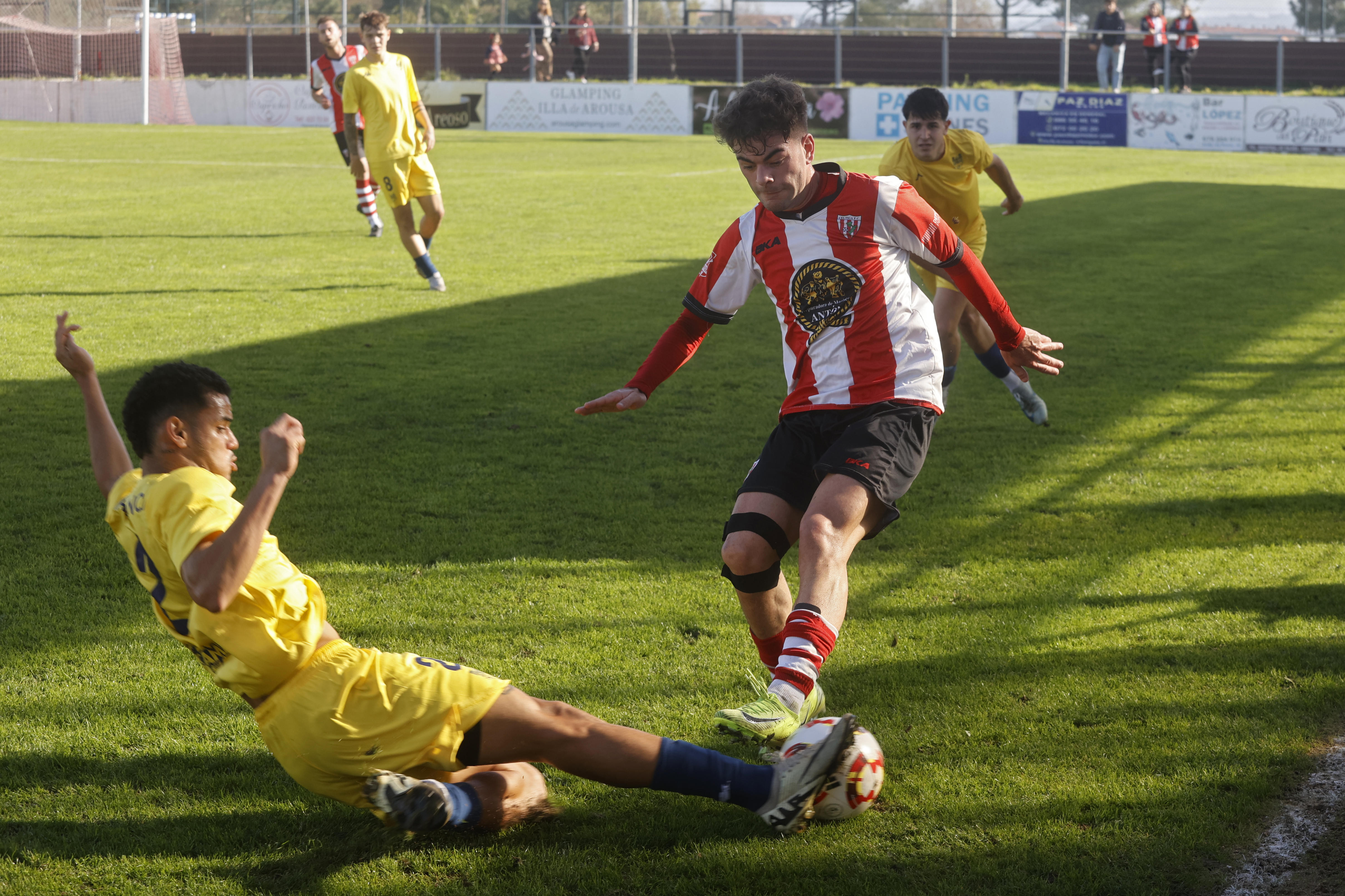 Céltiga y Cambados siguen avanzando hacia los octavos de la Copa Diputación