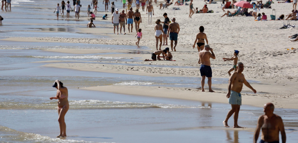 Arousa suma 22 playas con bandera azul: A Pobra recupera el distintivo en Cabío y Ribeira pierde el de Coroso