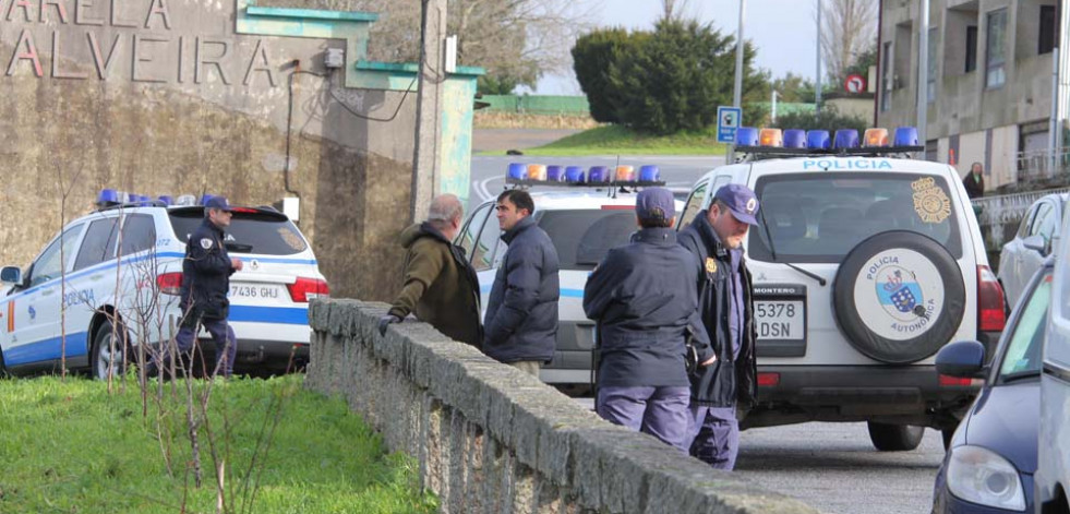 La Policía Autonómica realiza en O Salnés y O Barbanza controles de las medidas por la Covid-19