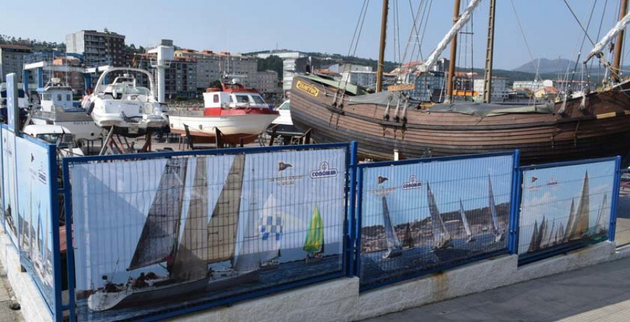 Reportaje | La marina seca del Náutico de Ribeira, con aires de regata