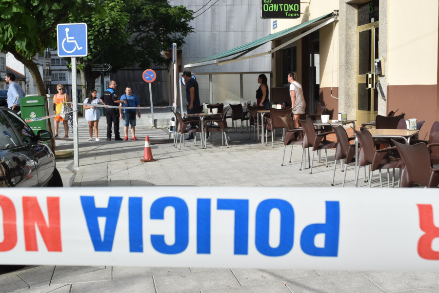 Detenida una mujer cubana por apuñalar en el pecho a un hombre en un bar de la Avenida da Coruña en Ribeira