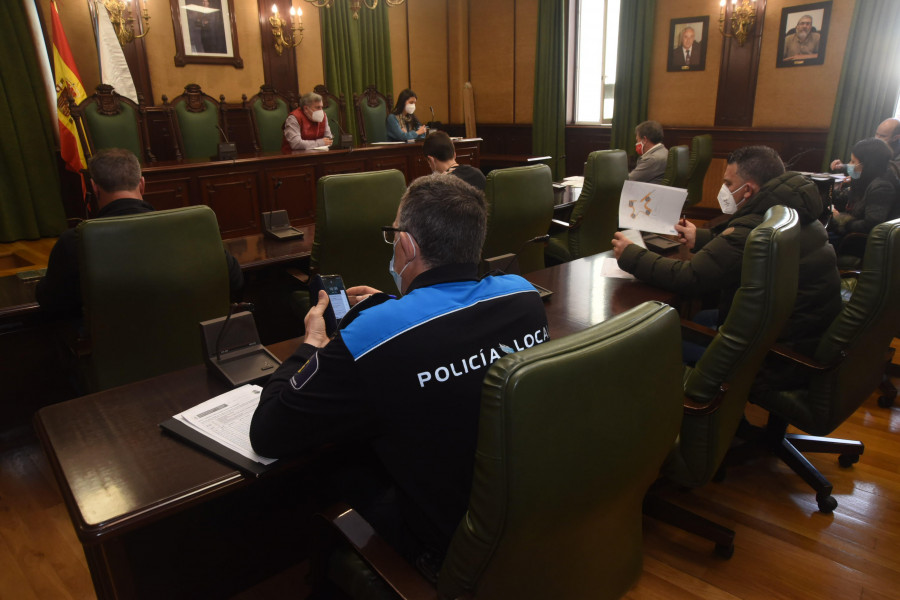 Cinco calles de Ribeira y Aguiño serán convertidas en zonas peatonales y semipeatonales