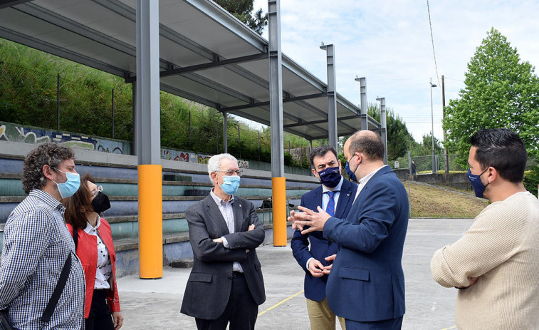 La Xunta destina 300.000 euros a mejorar el acceso al colegio de Baño y cubrir la pista del IES