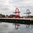 Vistas de la terminal de contenedores del Puerto de Vilagarcía  d.a.