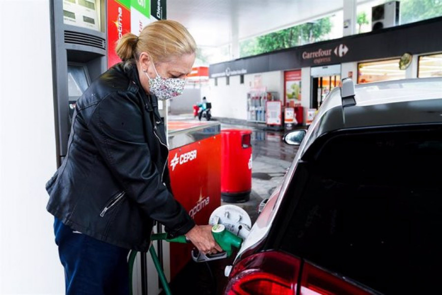 El precio de la gasolina y del gasóleo prosigue su escalada alcista con subidas del 0,5%