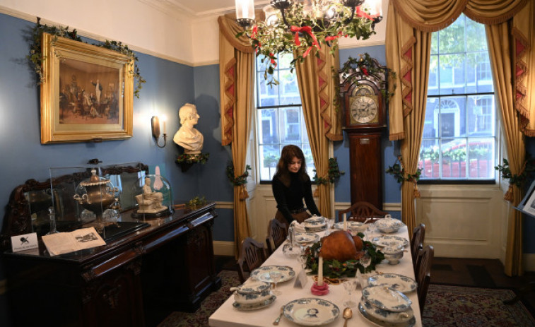 La casa de Dickens en Londres se tranforma en un cuento de Navidad