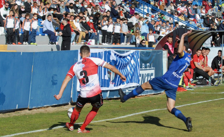 El Arosa se redime en Móstoles con un gran Táboas