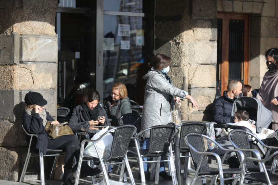 Los contagios en Galicia se disparan a casi 3.500 y hay más de 28.000 casos