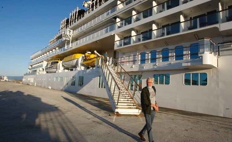 El Puerto de Vilagarcía espera superar en 2022 el tráfico de cruceros de la pre-pandemia