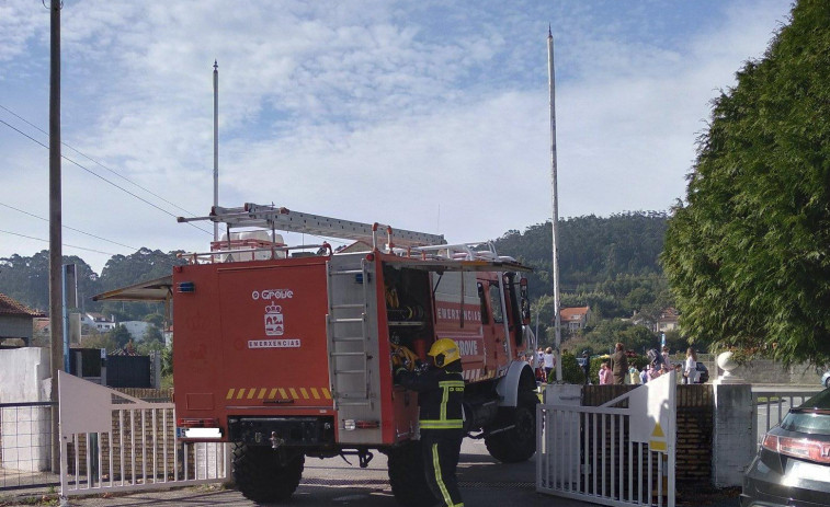 Roban las llaves del camión de Emerxencias en San Juan