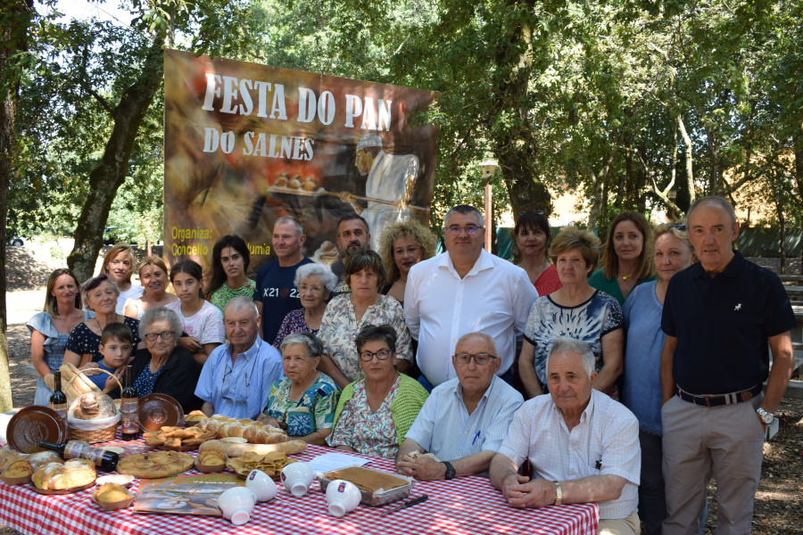 Ribadumia recupera su Festa do Pan con novedades culinarias y el espectáculo tradicional