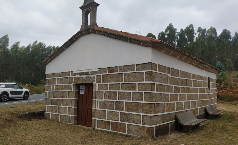 El lugar ribeirense de San Roque da Granxa acoge a lo largo de toda la jornada de hoy su fiesta anual