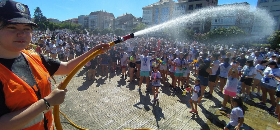 A Pobra se aleja de la sequía con su Festa da Auga