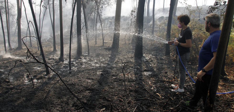 El Gobierno declara Xiabre y O Barbanza zonas catastróficas por los incendios