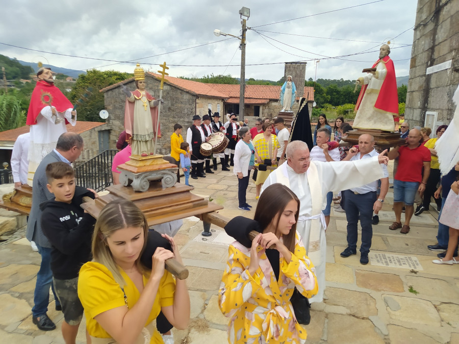 San Ramón de Bealo acoge hoy el día grande de su romería, en la que al final se permitirá la acampada libre controlada