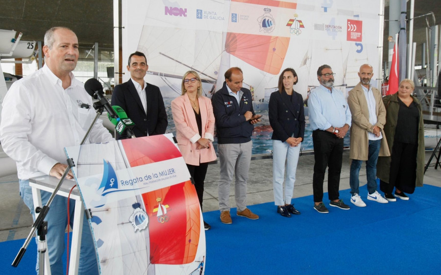 Arousa acoge la fase final de la pionera Regata de la Mujer