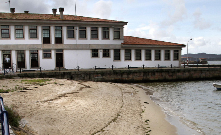 El Concello acusa al Gobierno de “falsear a realidade” al atribuirle el retraso de la Casa do Mar