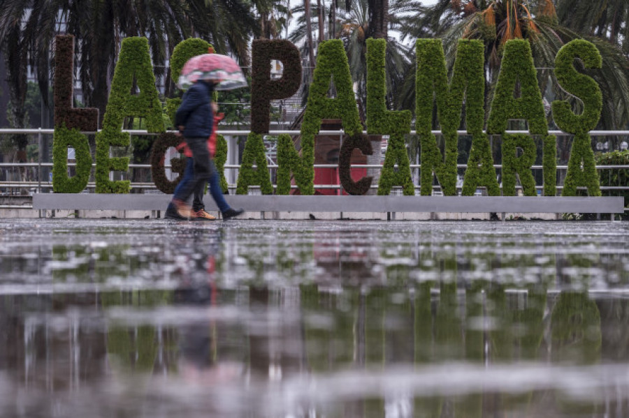 La tormenta tropical Hermine provoca incidencias y caos en el tráfico aéreo en Canarias