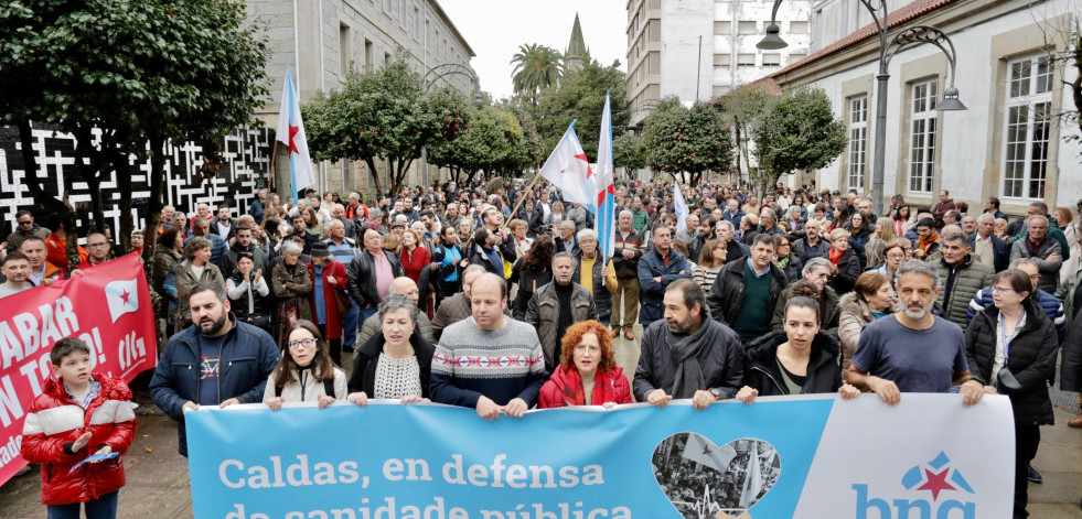 Miles de personas claman contra la gestión sanitaria en tres protestas simultáneas