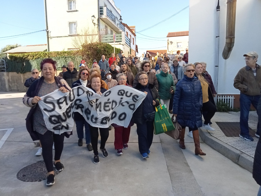 La espera para una consulta con el médico de familia alcanza los 12 días en el centro de salud de Ribeira