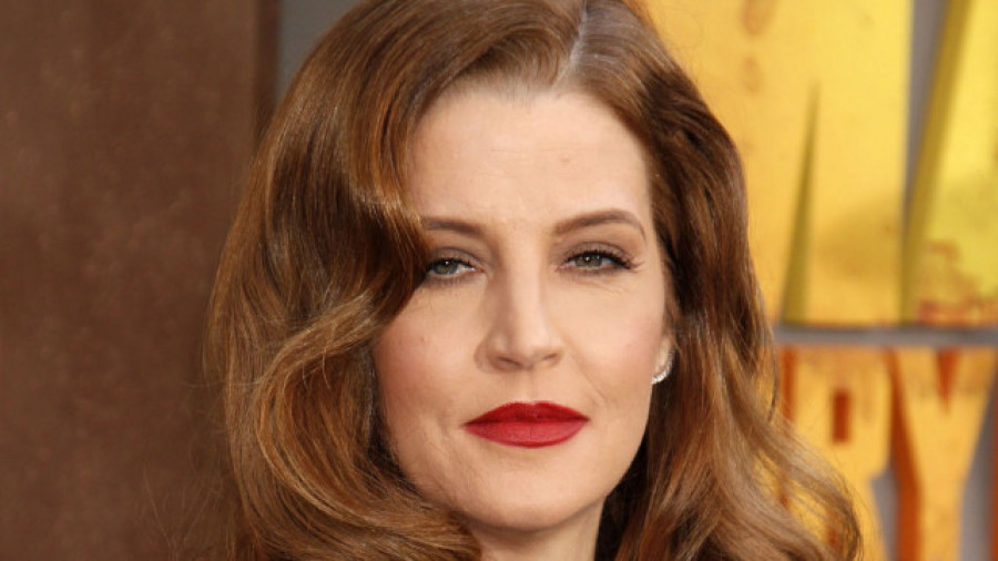 La hija de Elvis Presley, Lisa Marie Presley fallece a los 54 años tras sufrir un paro cardíaco