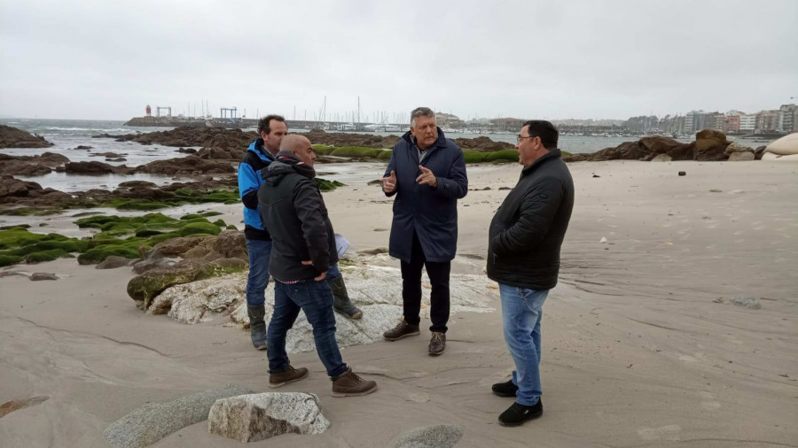 Nauta Sanxenxo tramita ante Costas nuevos aportes de arena en las playas de A Carabuxeira y Lavapanos para este verano