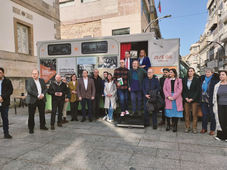 El "Cinemóbil" del pionero José Gil llega a Cambados junto con actividades culturales y musicales