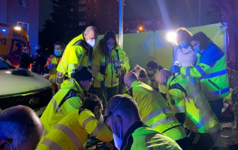 Muere un joven de 22 años apuñalado en una reyerta entre varios jóvenes junto a discoteca en Madrid