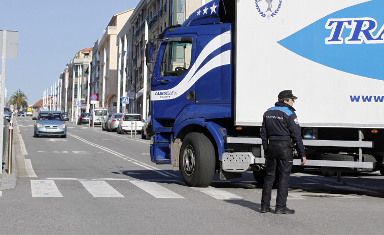 Un motorista resulta herido tras sufrir una caída en Sanxenxo