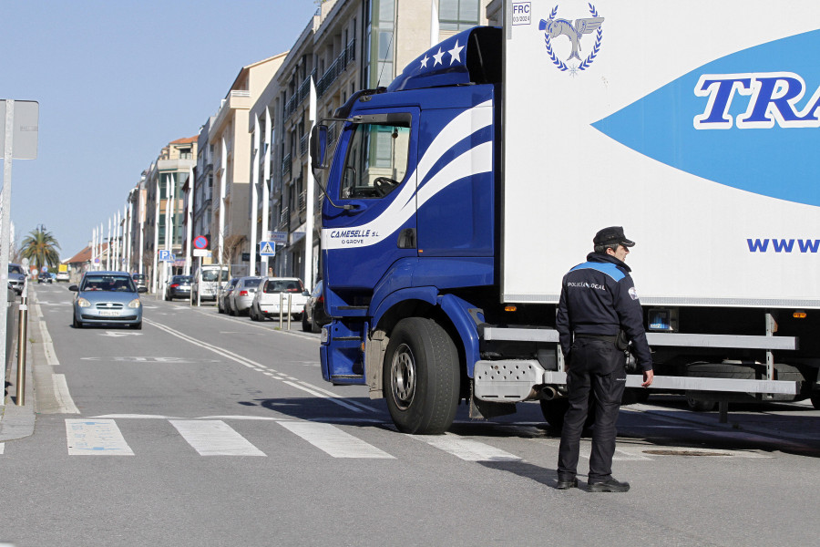 Un motorista resulta herido tras sufrir una caída en Sanxenxo