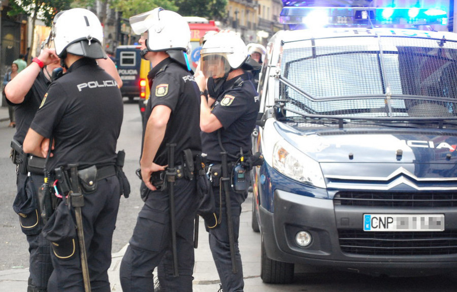 Los “antidisturbios” reforzarán este sábado la seguridad durante la Festa da Xuventude de Aguiño