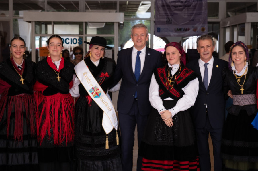 Rueda visita el Centro Gallego de México y reconoce que Galicia está "en deuda" con la emigración