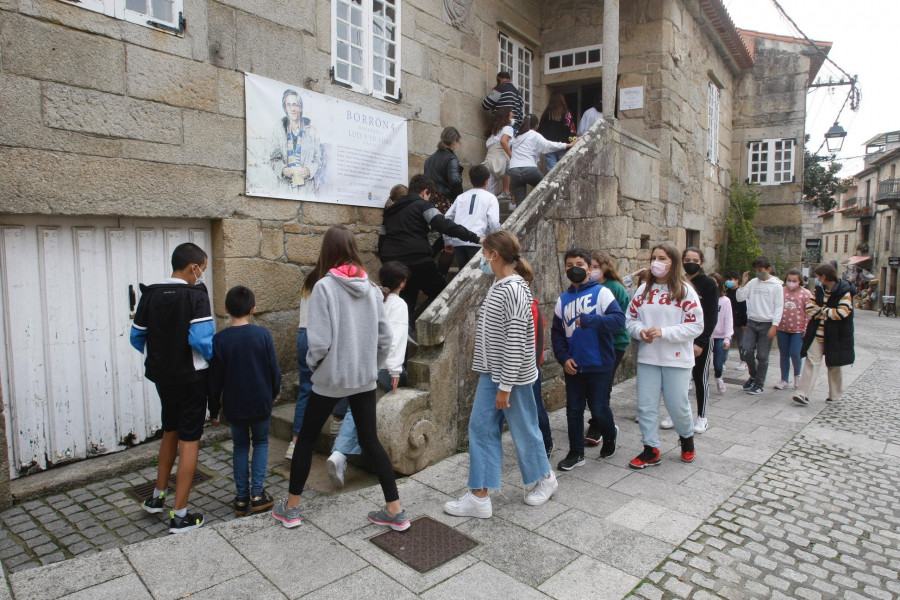 Torrado inaugura “O Corbal no mar de Arousa”, un repaso por la obra de uno de los mejores artistas gallegos del siglo XX