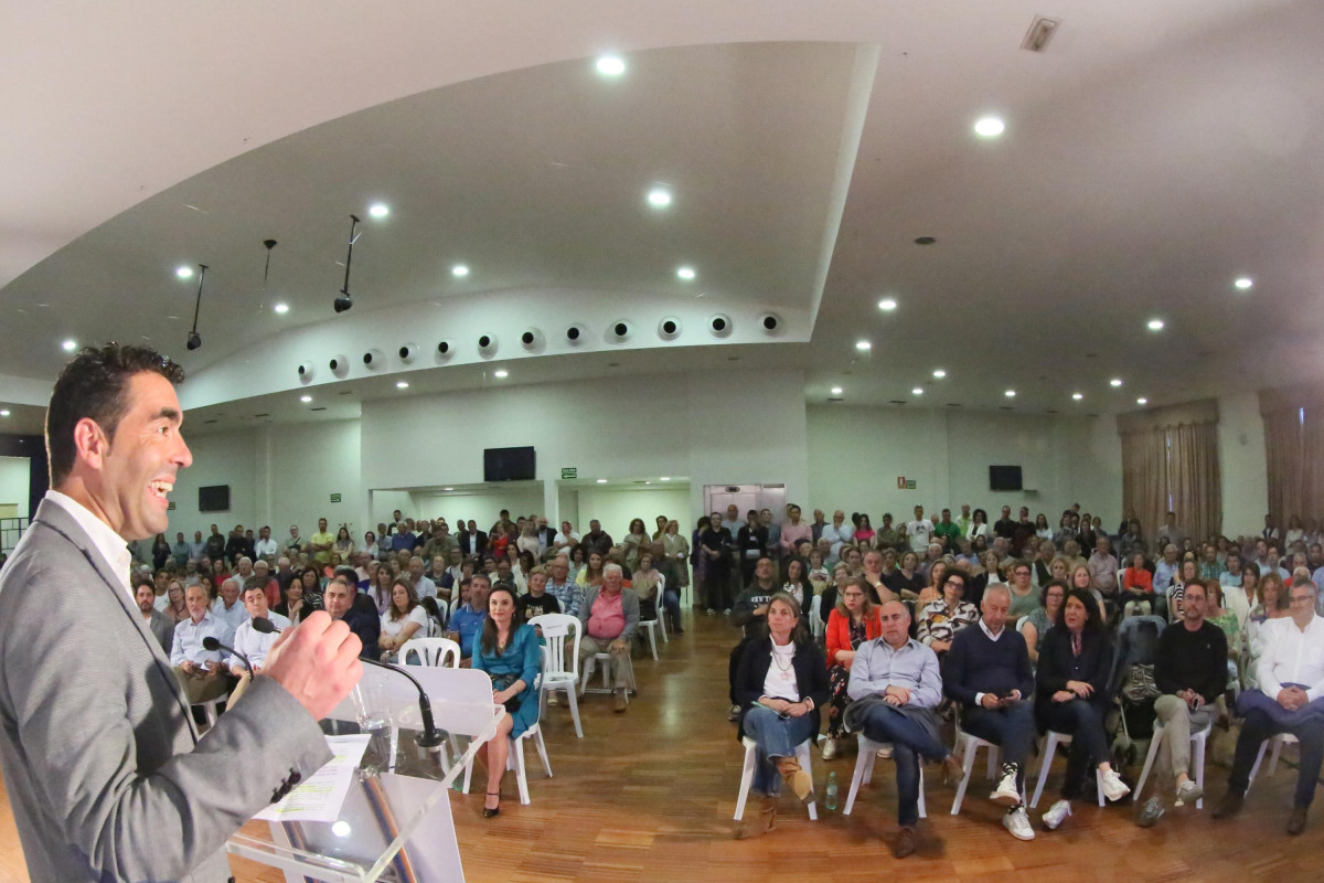 Presentación candidatura Sabela Fole Cambados