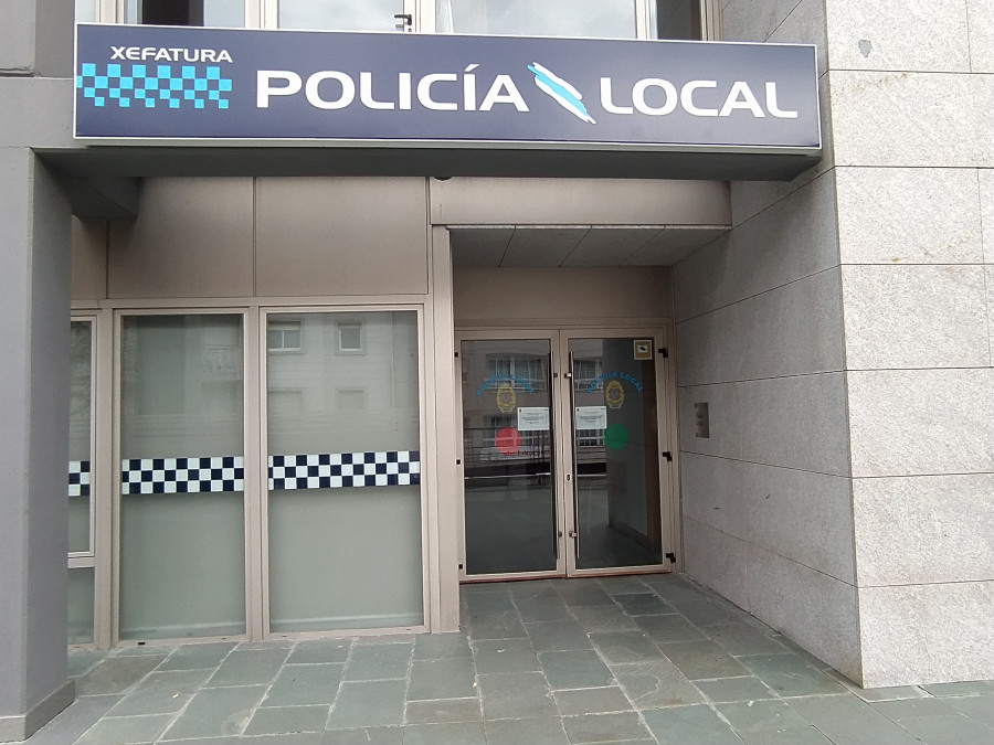 Policías locales de Boiro denuncian en un juzgado al alcalde por injurias, calumnias y atentar contra su honor