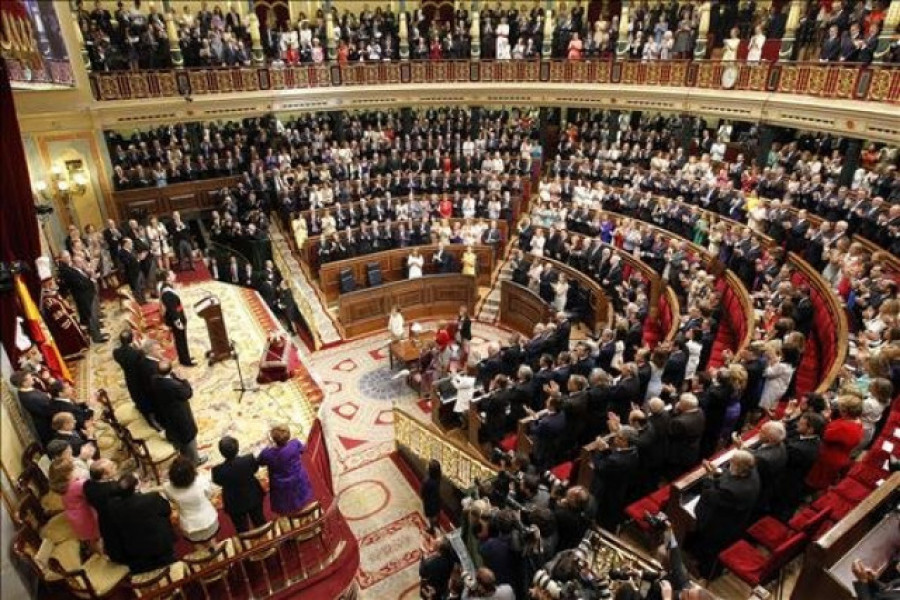 Diputados y senadores recibirán una indemnización de casi 9.000 euros al disolverse las Cortes