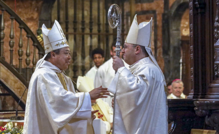 El nuevo arzobispo de Santiago aboga por una Iglesia 