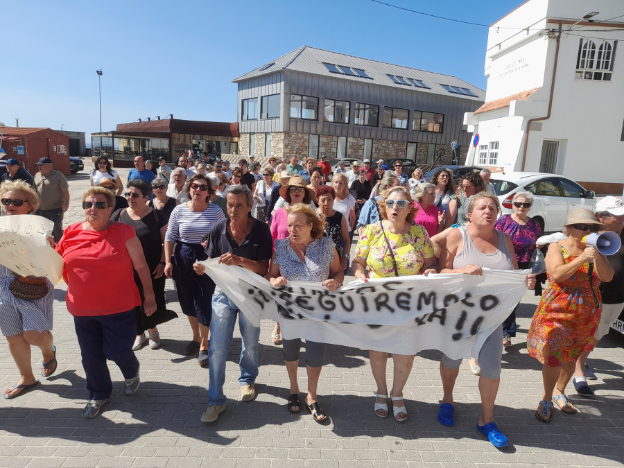 Corrubedo sigue en pie de guerra para exigir un mismo médico todos los días en su centro de salud