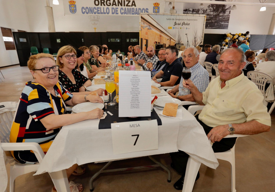 Comida de antiguos alumnos en Peña por el 50 aniversario del IES Ramón Cabanillas