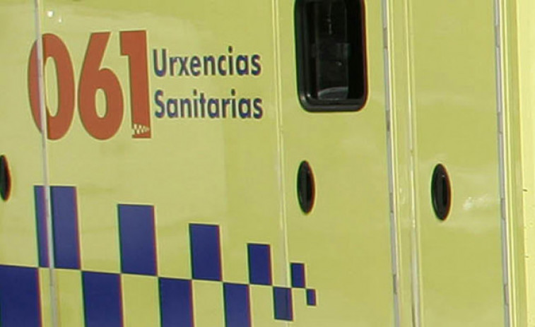 Muere un hombre de 82 años atropellado por su mujer al dar marcha atrás con su vehículo en Ourense