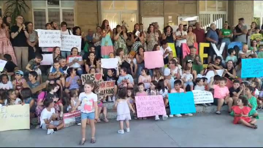 La amenaza de cierre del aula de Infantil de 3 años vuelve a planear sobre el Anexo A Lomba