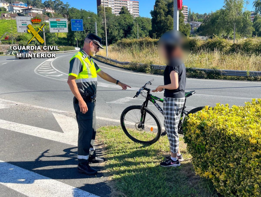 Una ciclista vietnamita que se dirigía a Vilagarcía se cuela en  la AP-9 y culpa de ello al GPS