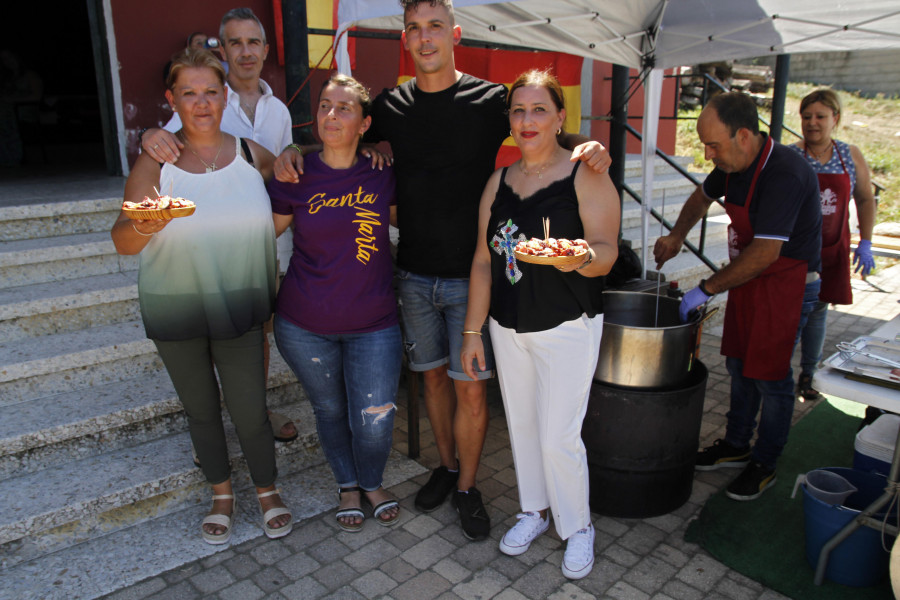 A Laxe programa tres días de fiestas por Santa Marta con orquestas, poxas y pinchos