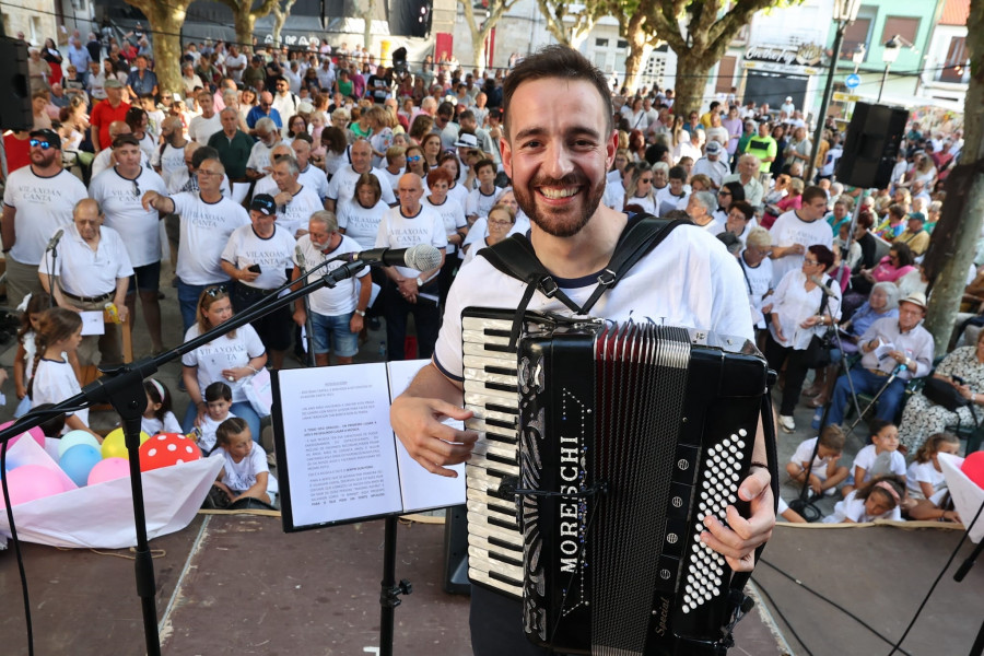 Vilaxoán ficha para el Carmen a América S.L. y Assia y a Tuco Renda como pregonero