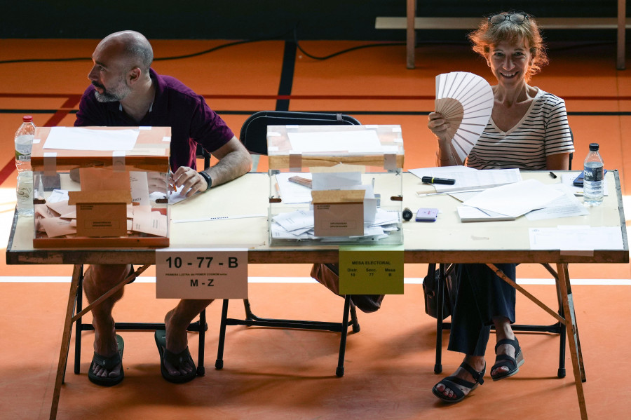 Casi un millón de votantes más a las 14.00 horas con respecto a las elecciones de 2019