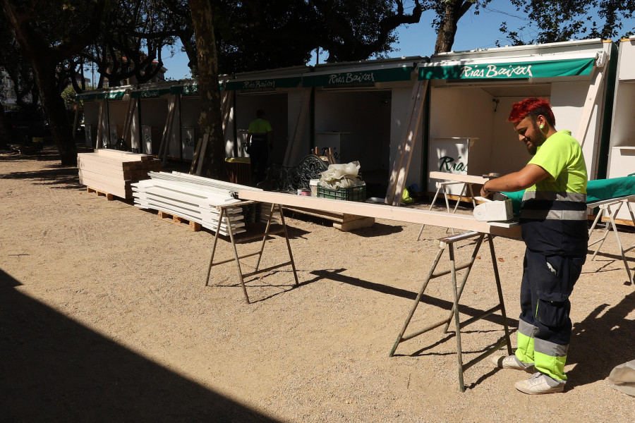 Rías Baixas empieza a instalar las casetas de la Festa do Albariño y las sortea hoy entre las bodegas