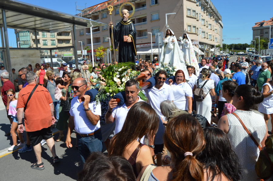 La música de la orquesta Panorama animará esta noche las fiestas patronales de Portonovo