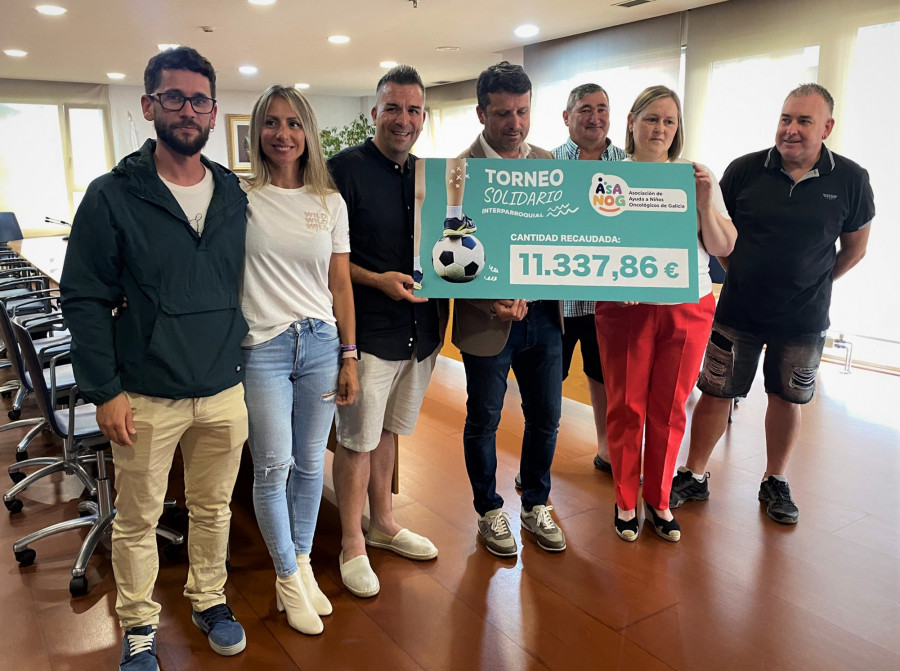 Boiro entrega al colectivo de ayuda a niños oncológicos 11.338 euros recaudados en un torneo benéfico