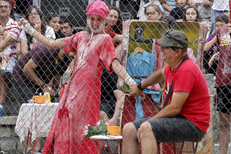 Peter Punk, Uxía Lambona y el Mago Paco, en la Gala Solidaria de Revenidas