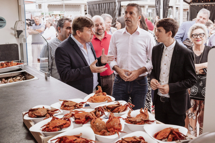 Gastromar abre en Ribeira un fin de semana dedicado al pescado y los productos del mar